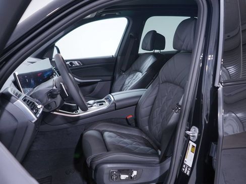 Used 2026 BMW X5 M60i w/ Parking Assistance Package AWD/4WD image 7