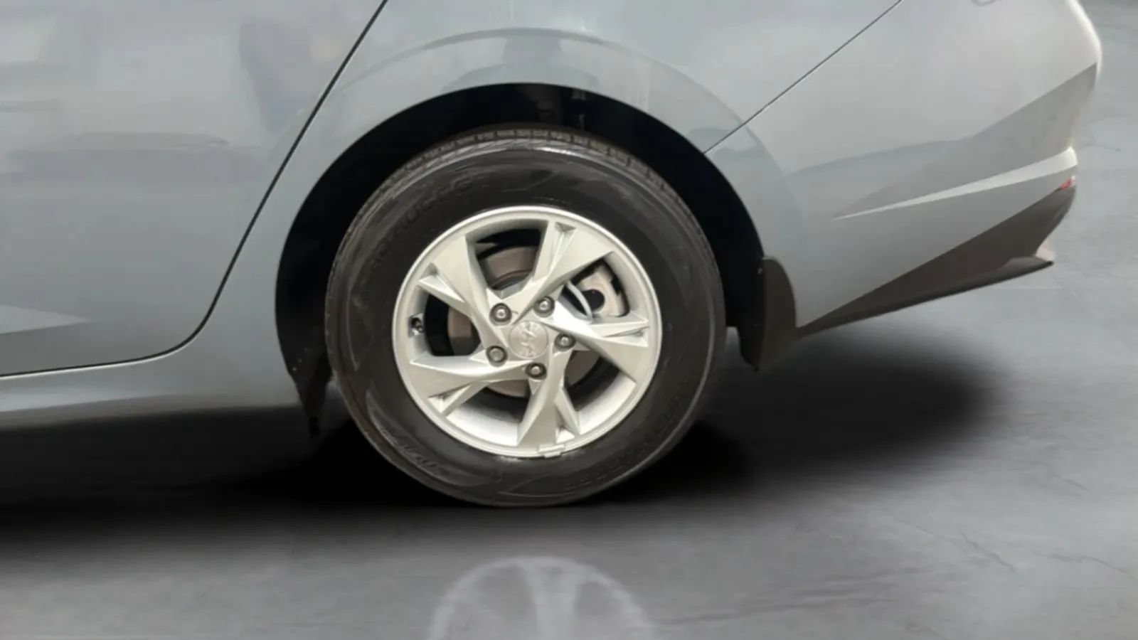 Used 2023 Hyundai Elantra SE FWD image 26