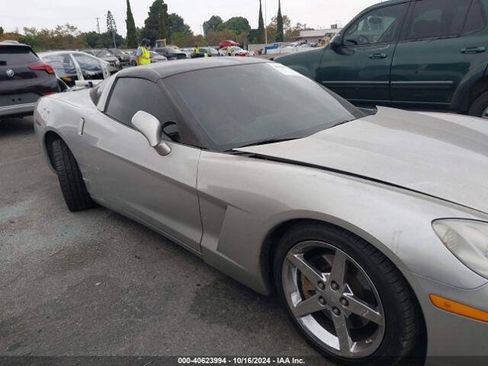 Used 2005 Chevrolet Corvette Coupe w/ Preferred Equipment Group RWD image 21