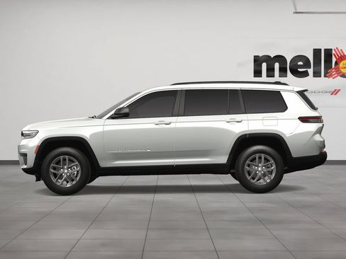 New 2025 Jeep Grand Cherokee L Laredo w/ Trailer Tow Package AWD/4WD image 2