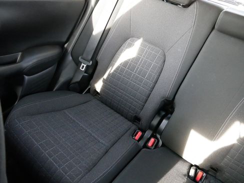 Certified 2023 Honda HR-V LX image 12