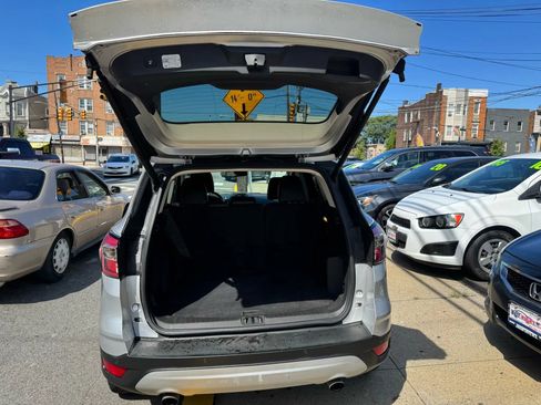 Used 2017 Ford Escape Titanium image 13