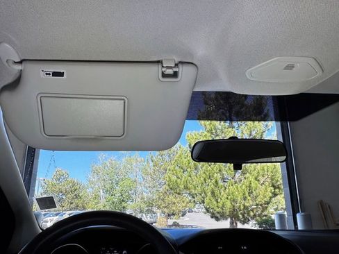 Used 2018 Ford Focus SE FWD image 36
