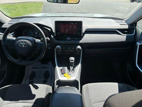 Used 2020 Toyota RAV4 XLE w/ Convenience Package FWD image 23