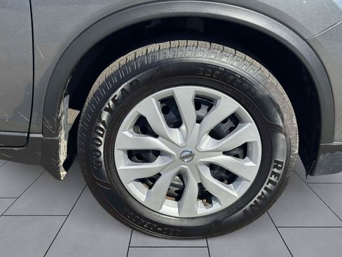 Used 2019 Nissan Rogue S AWD/4WD image 8