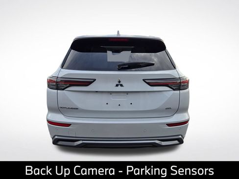 Used 2025 Mitsubishi Outlander SEL FWD image 9