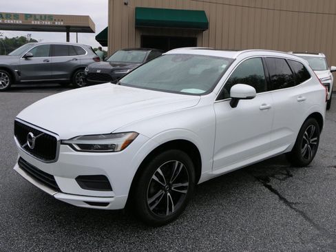 Used 2018 Volvo XC60 T5 Momentum w/ Convenience Package AWD/4WD image 1