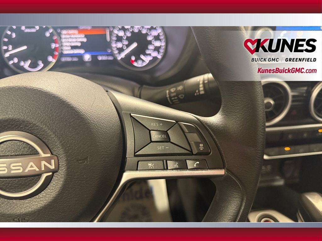 Used 2024 Nissan Sentra SV FWD image 14