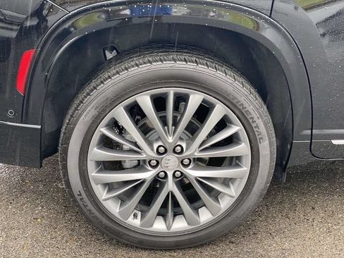 Certified 2025 Buick Enclave Avenir w/ Super Cruise Package AWD/4WD image 10