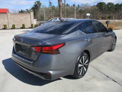 Used 2021 Nissan Altima 2.5 SV image 10