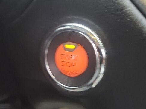 Used 2020 Nissan Pathfinder Platinum image 29