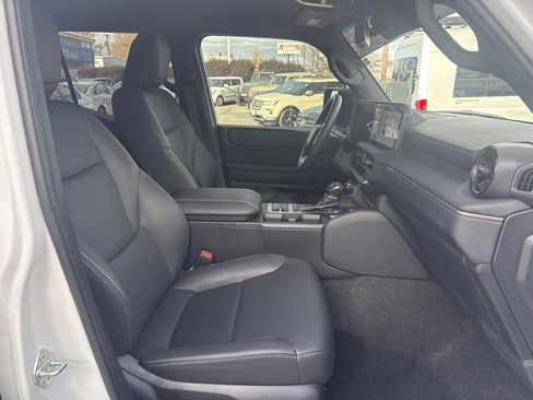 Used 2025 Toyota Land Cruiser image 24