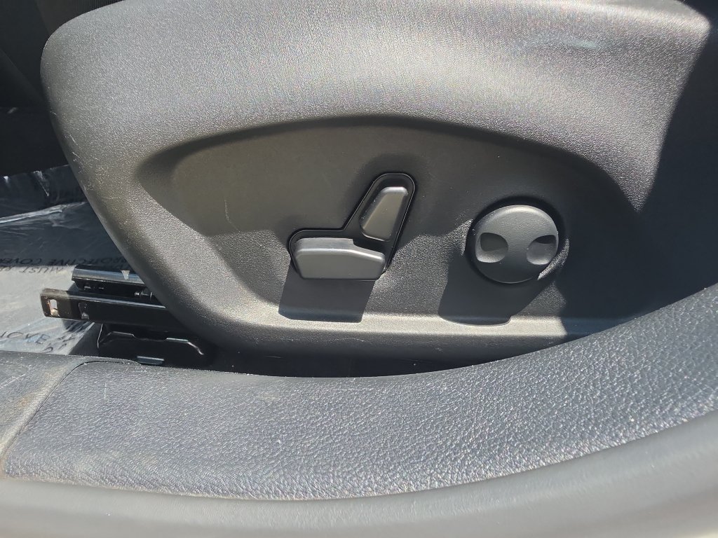 Used 2025 Jeep Compass Limited AWD/4WD image 32