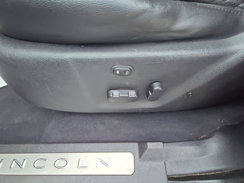 Used 2003 Lincoln Navigator Luxury image 18