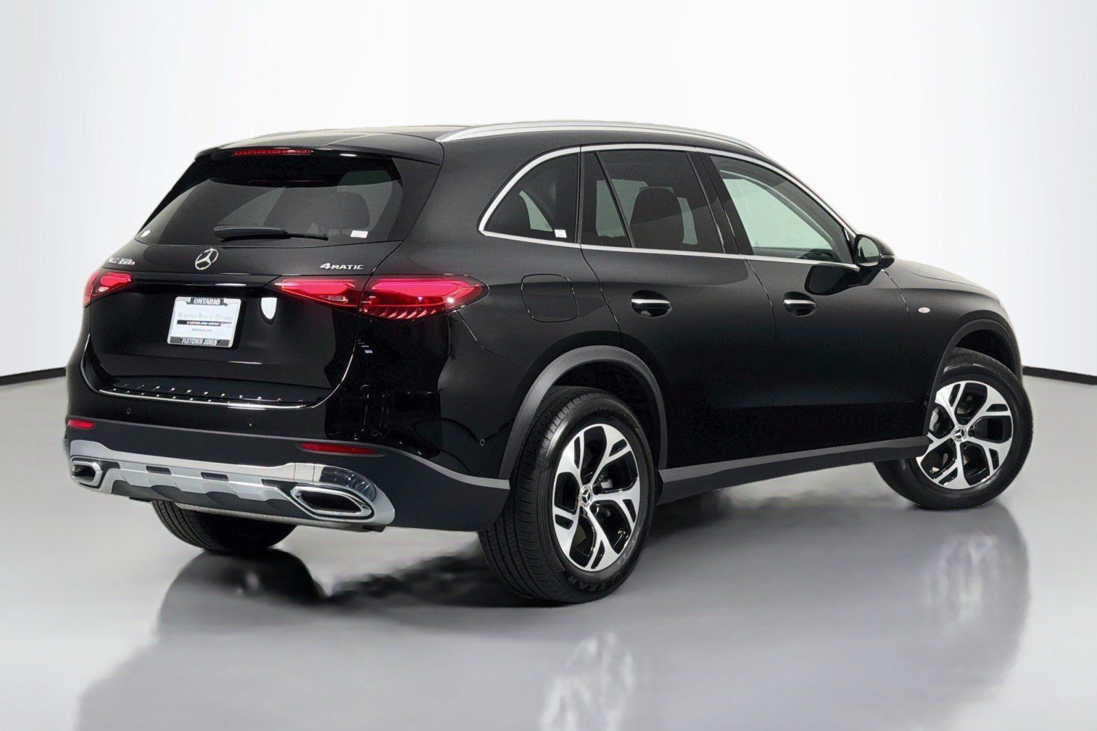Certified 2025 Mercedes-Benz GLC 350e 4MATIC w/ Driver Assistance Package image 13
