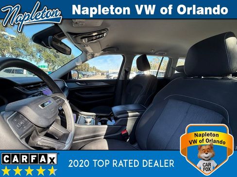 Used 2023 Jeep Grand Cherokee Laredo w/ Luxury Tech Group I image 23