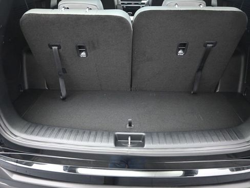 Certified 2025 Kia Sorento SX Prestige w/ Sage Leather Package image 39