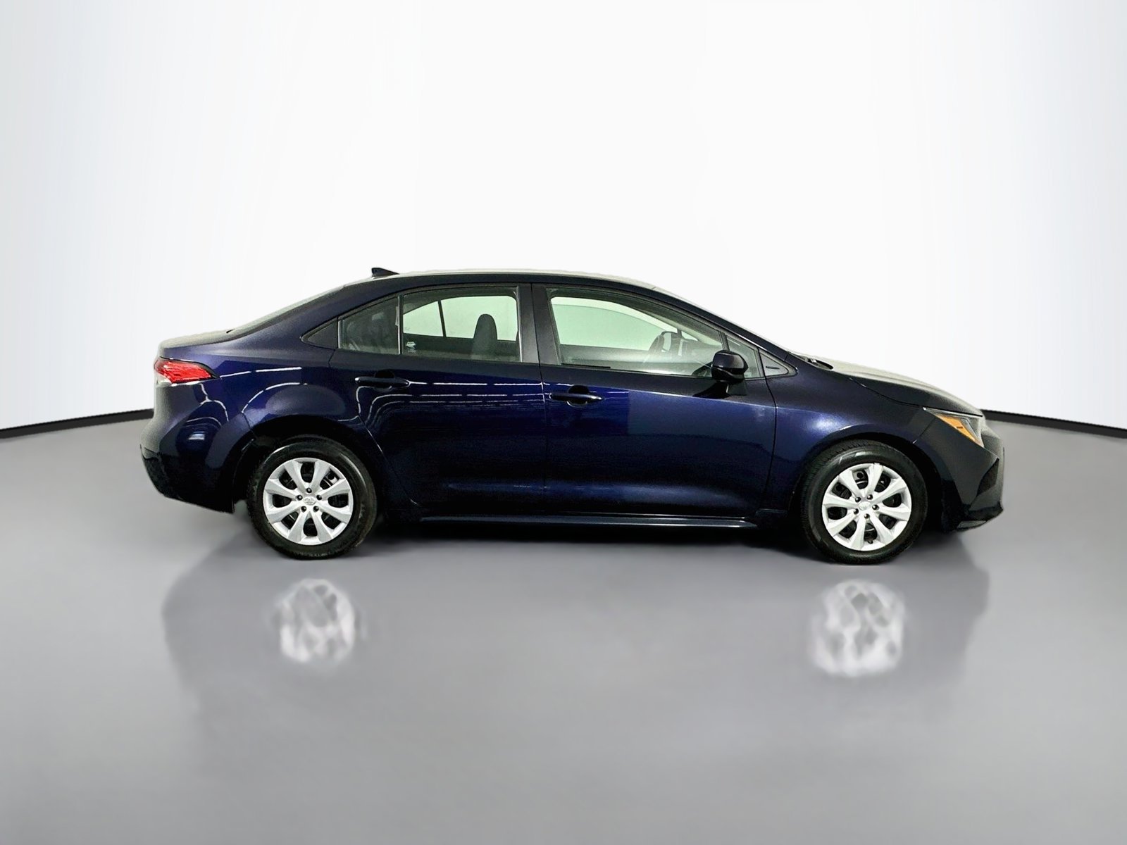 Used 2023 Toyota Corolla LE FWD image 9