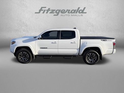 Used 2022 Toyota Tacoma TRD Sport w/ Technology Package image 33