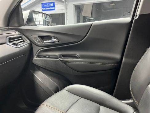 Used 2022 Chevrolet Equinox Premier AWD/4WD image 21