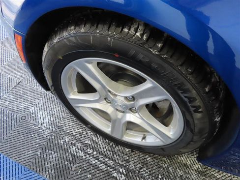 Used 2017 Chevrolet Camaro LT w/ Technology Package image 6