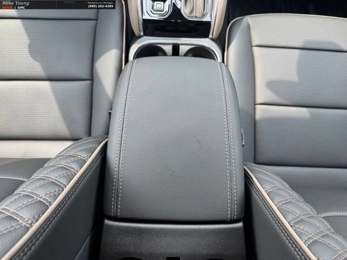 New 2026 GMC Canyon Denali AWD/4WD image 18