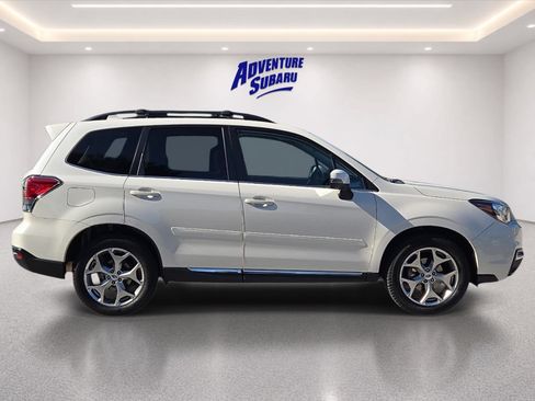 Used 2017 Subaru Forester 2.5i Touring AWD/4WD image 7