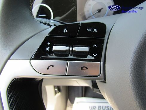 Used 2023 Hyundai Elantra SEL w/ Convenience Package FWD image 29