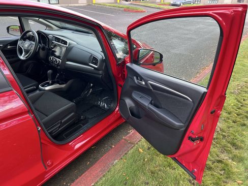 Used 2016 Honda Fit EX image 10