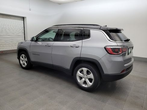 Used 2018 Jeep Compass Latitude w/ Popular Equipment Group FWD image 3