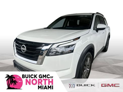 Used 2025 Nissan Pathfinder SV AWD/4WD image 1