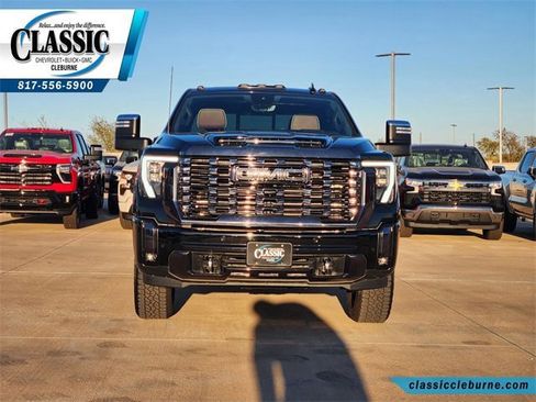 Used 2024 GMC Sierra 3500 Denali Ultimate image 4