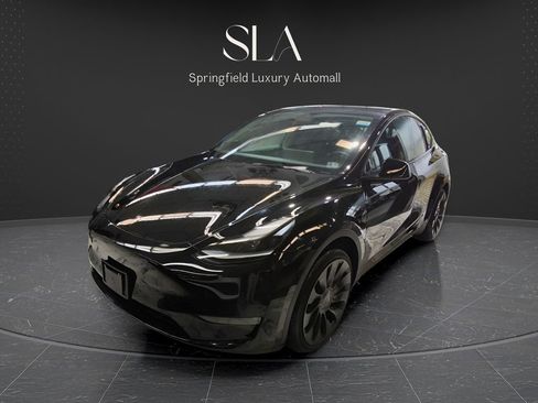 Used 2023 Tesla Model Y Long Range AWD/4WD image 3