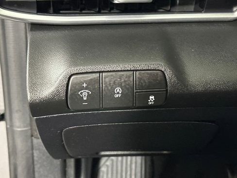 Certified 2024 Hyundai Elantra SE image 19