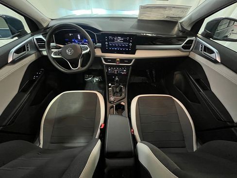 New 2026 Volkswagen Taos SE AWD/4WD image 13