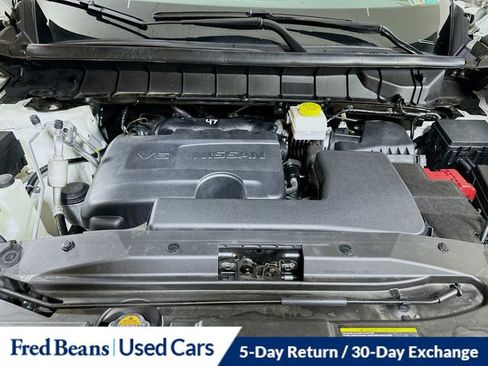 Used 2024 Nissan Pathfinder SL AWD/4WD image 38