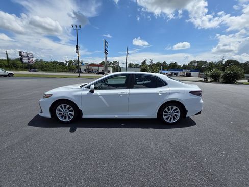 Used 2024 Toyota Camry LE FWD image 2