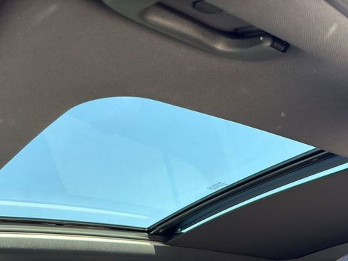 Used 2023 Chevrolet Equinox RS w/ RS Leather Package image 26