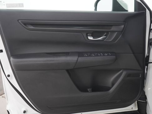 Used 2024 Honda CR-V LX image 19