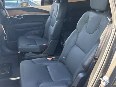 Used 2023 Volvo XC90 B6 Plus AWD/4WD image 4