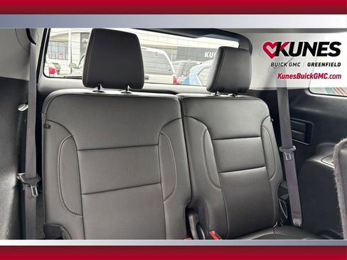 Used 2023 GMC Acadia SLT AWD/4WD image 43