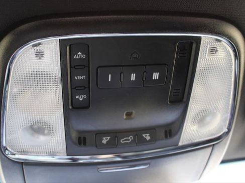 Certified 2021 Jeep Grand Cherokee Limited w/ Trailer Tow Group IV image 32