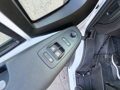 Used 2026 RAM ProMaster 2500 w/ Convenience Group FWD image 13