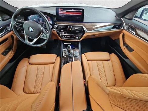 Used 2023 BMW 540i w/ Premium Package RWD image 17