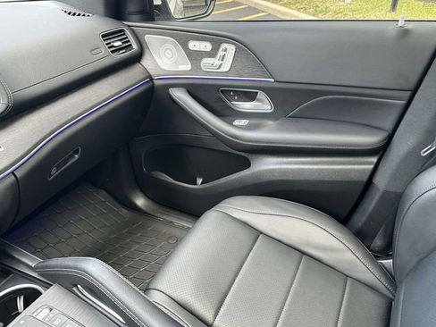 Used 2022 Mercedes-Benz GLS 450 4MATIC image 32