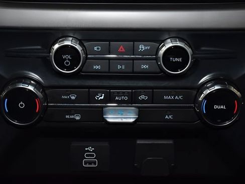 Used 2025 Ford F150 XLT w/ Equipment Group 301A Standard AWD/4WD image 19