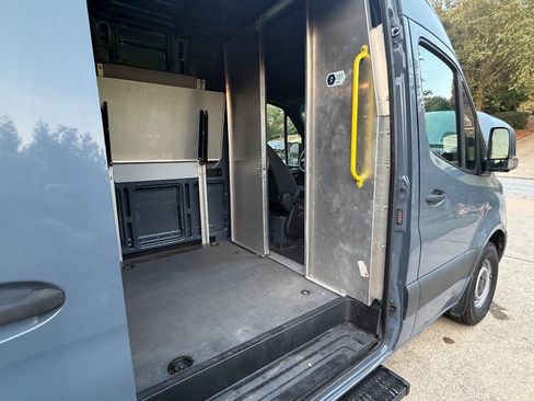 Used 2019 Mercedes-Benz Sprinter 170 image 18