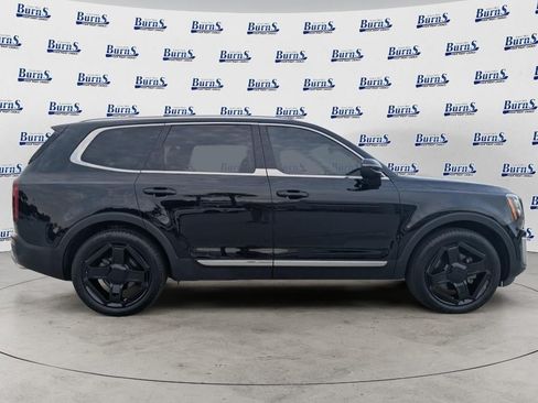 Used 2022 Kia Telluride EX w/ EX Premium Package AWD/4WD image 2