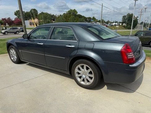 Used 2007 Chrysler 300 C RWD image 8