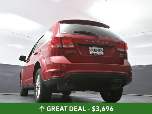 Used 2015 Dodge Journey SXT w/ Flexible Seating Group FWD image 55